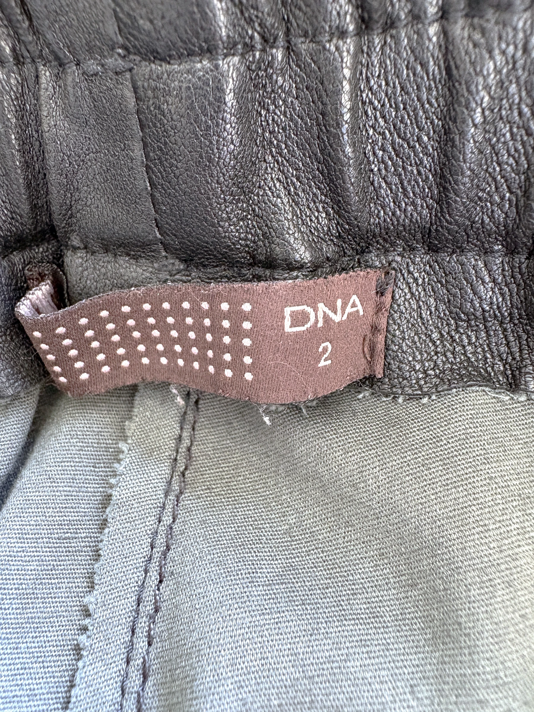 Calça de couro premium DNA – 100% couro legítimo – Ajuste elástico – Tamanho 38/40 – photo 8
